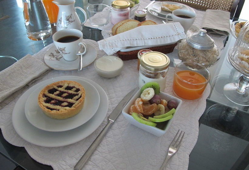 בית מלון כפרי Insolent Inn