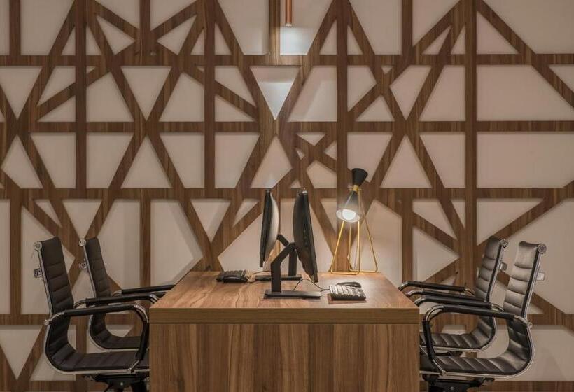 Hotel Intercity Pátio Pinda