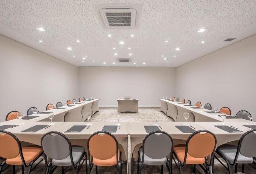 Hotel Intercity Pátio Pinda