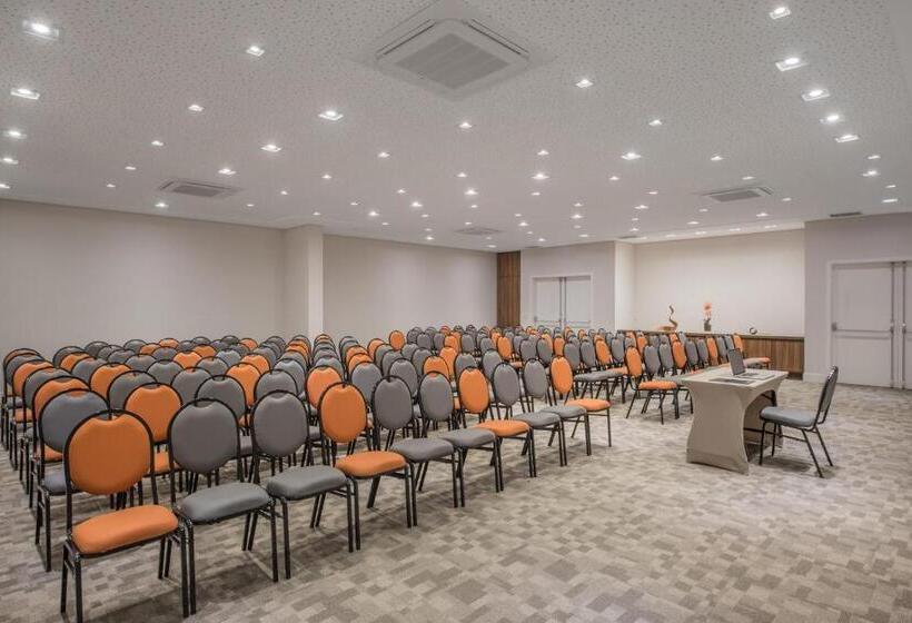 Hotel Intercity Pátio Pinda