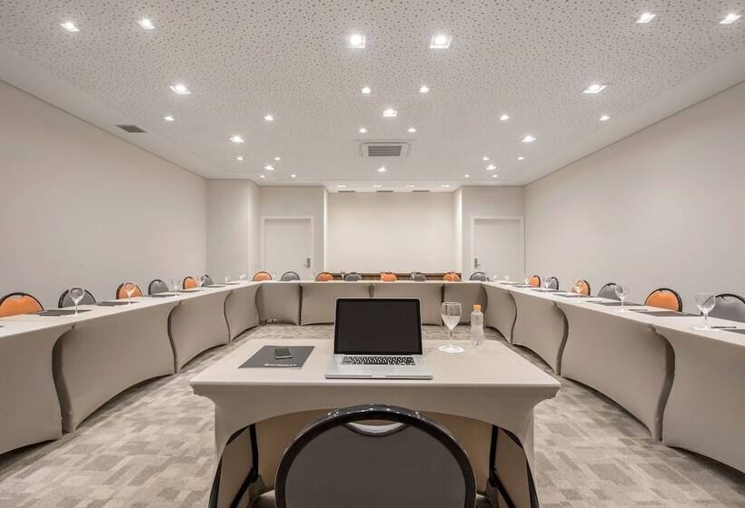 Hotel Intercity Pátio Pinda