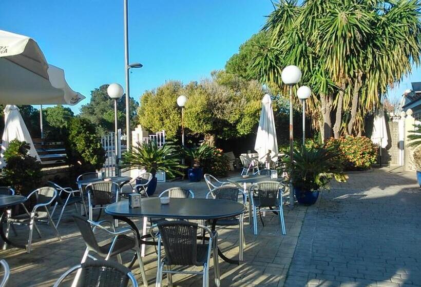 Отель Las Canteras De Puerto Real