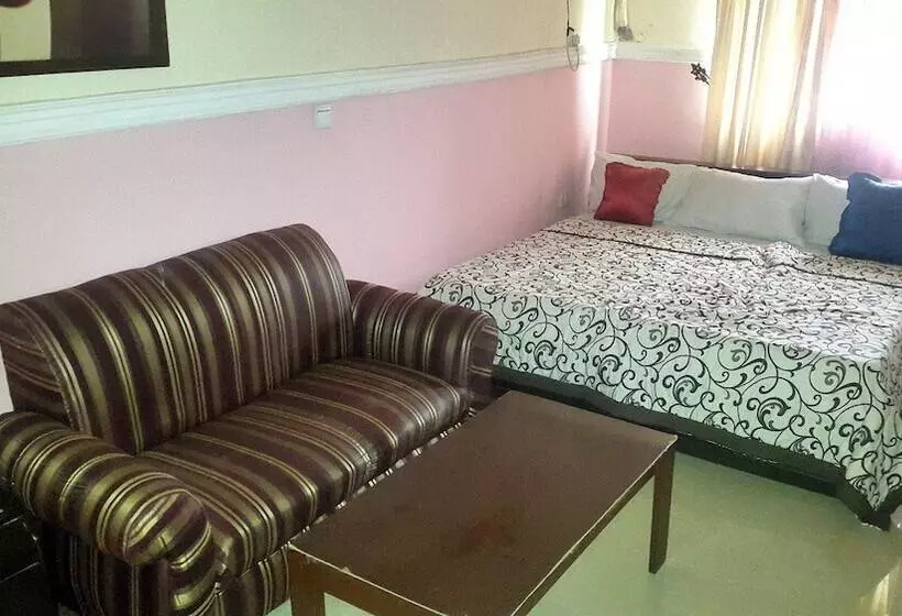 هتل Maria Suites