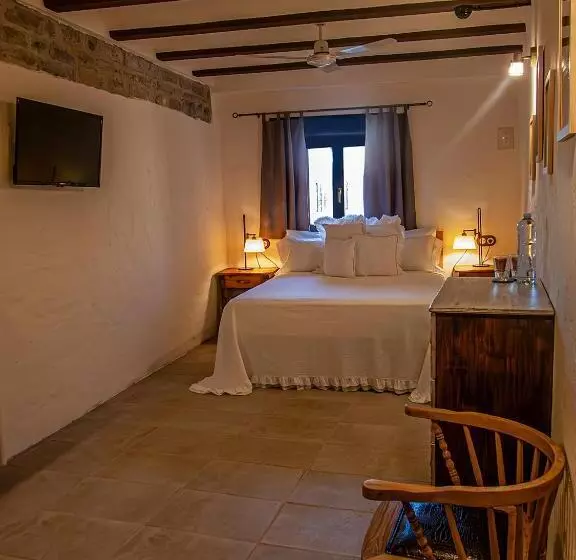 ホテル Posada Al Vent   Adults Only