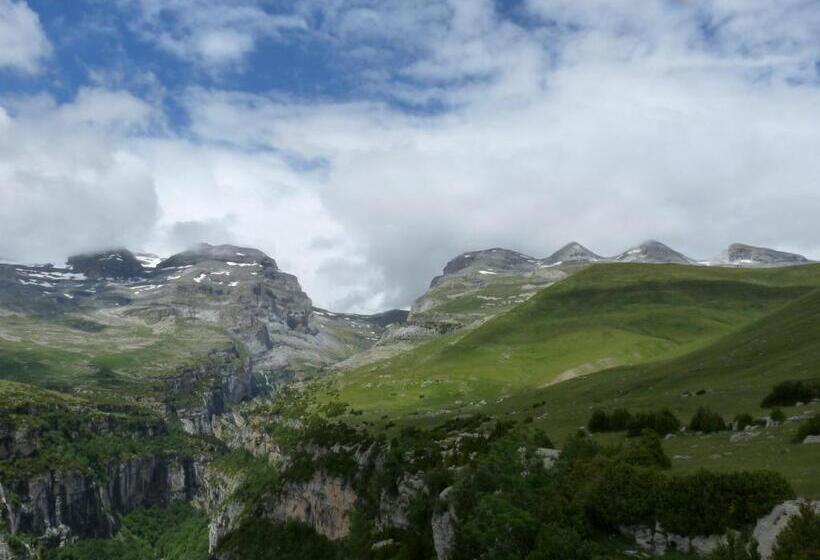 ホテル Posada Al Vent   Adults Only