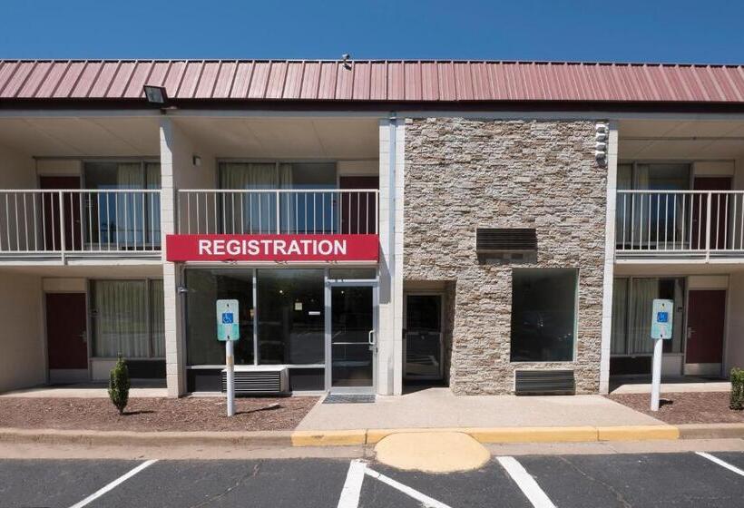 호텔 Red Roof Inn Dumfries  Quantico