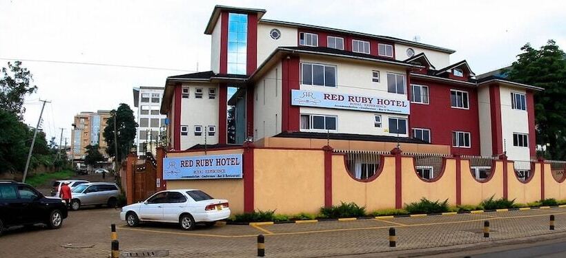 هتل Red Ruby