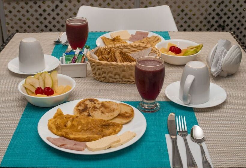 ホテル San Luis Place By Dorado