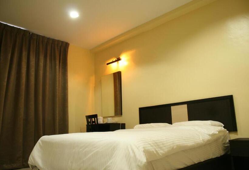 Hotel The Fern Lodge