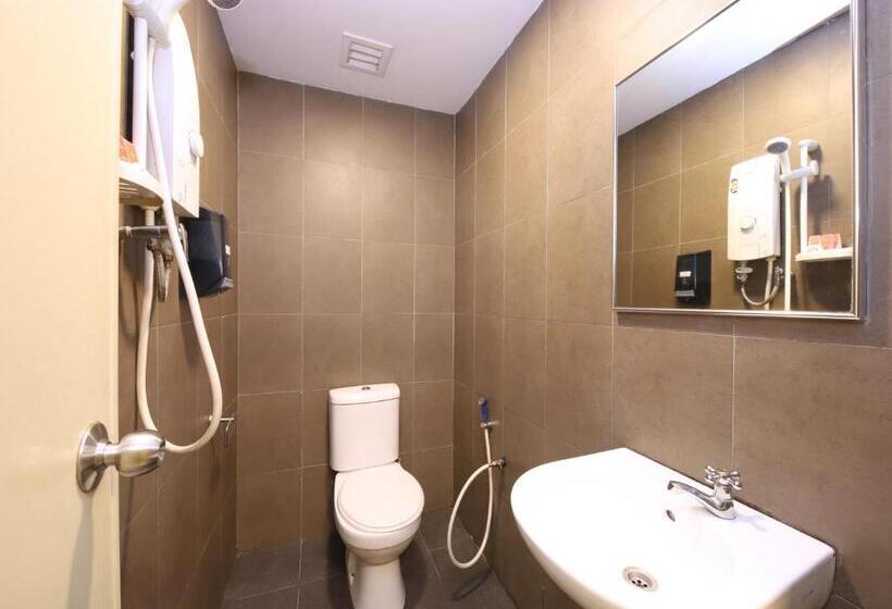 Hotel The Fern Lodge