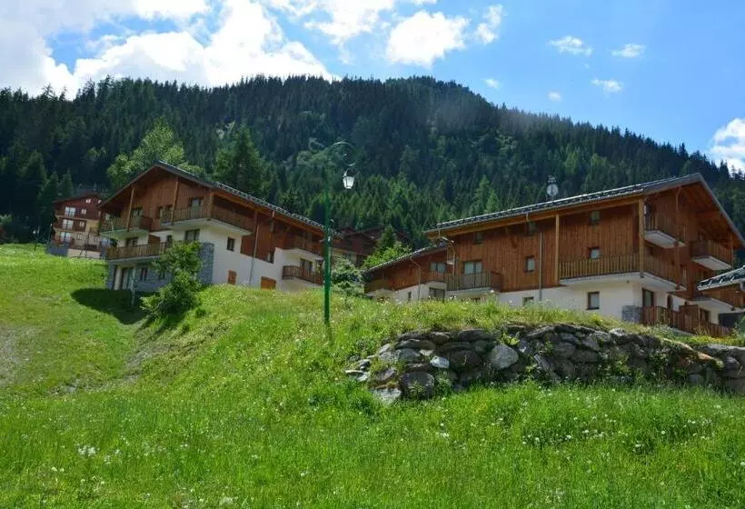 هتل Vacancéole Résidence Les Chalets De La Ramoure