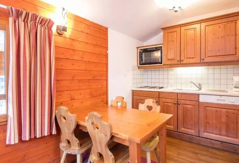 هتل Vacancéole Résidence Les Chalets De La Ramoure