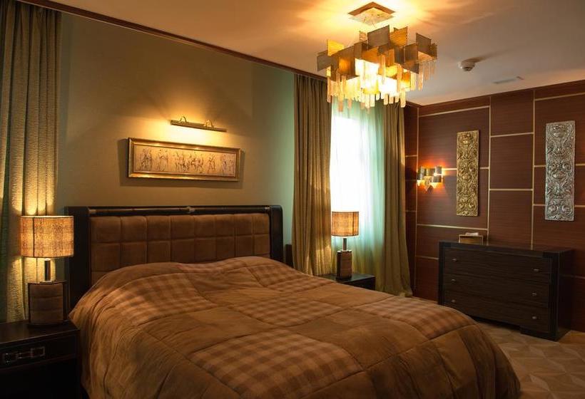 هتل Zapolyarnaya Stolica