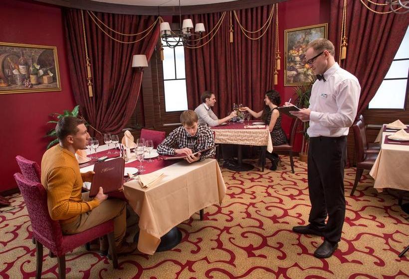 هتل Zapolyarnaya Stolica