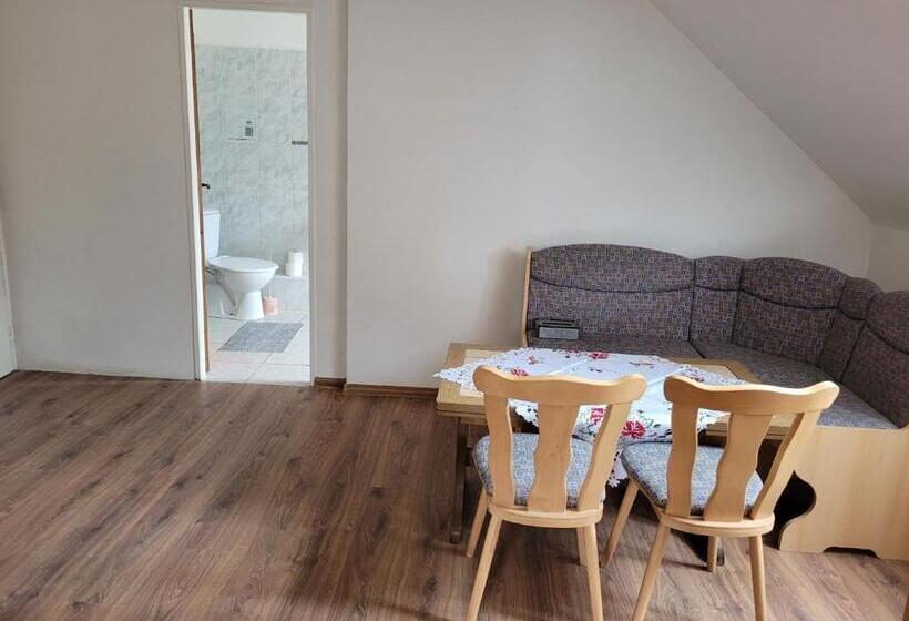 Общежитие Studentská Apartments