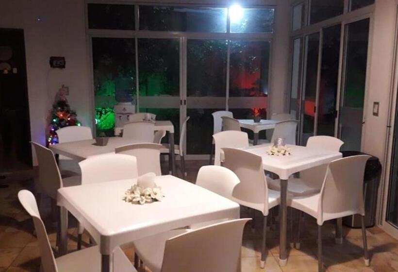 Complejo Lucila Suites