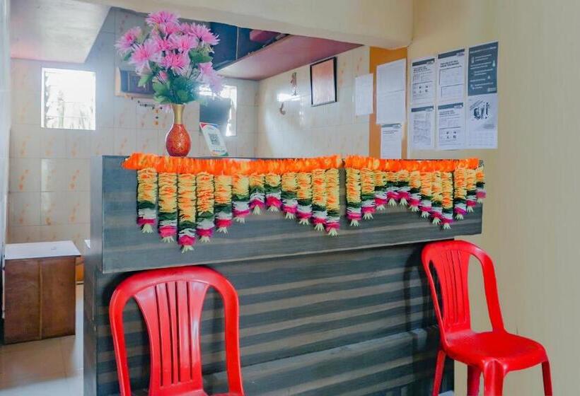 Oyo Shetkari Mala Hotel & Lodging