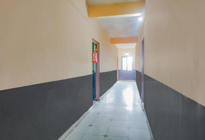 Oyo Shetkari Mala Hotel & Lodging