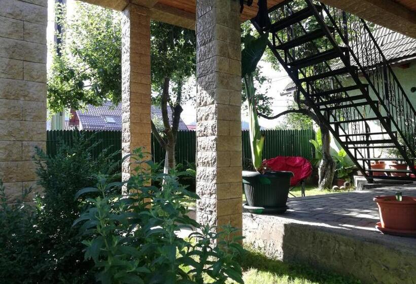 ペンション Casa Leah