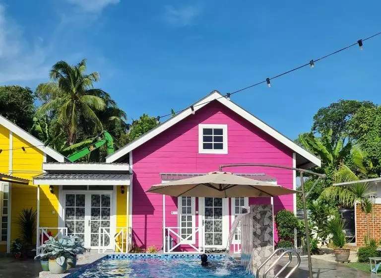 ペンション Cheqma Tiny Chalet