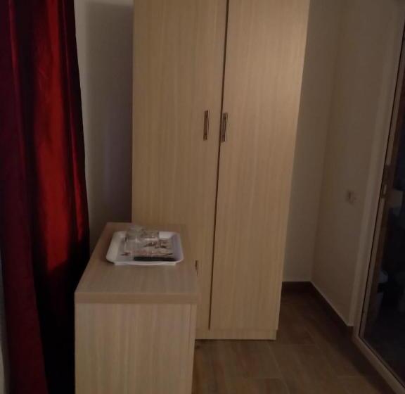 膳宿费 Evana House