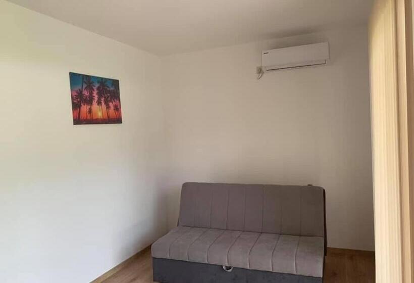 Пансион къщи за гости “планински рай” Mountain Paradise