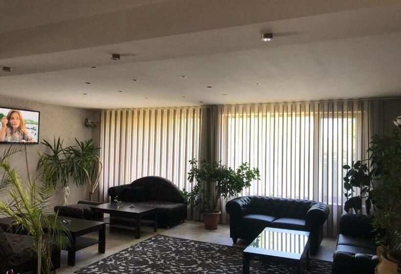 旅馆 Relax Sarafovo