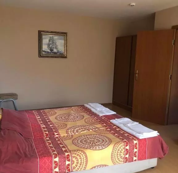 هاستل Relax Sarafovo