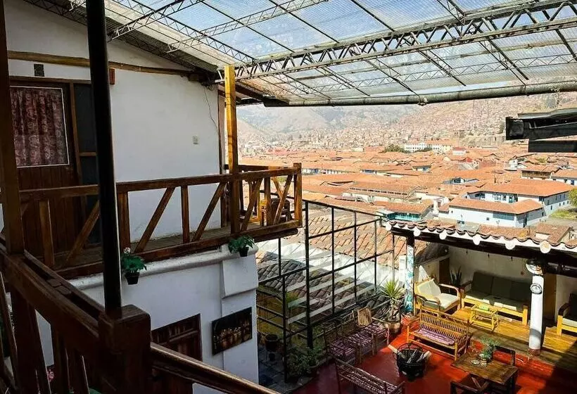 تختخواب و صبحانه Casa Cusco Guest House