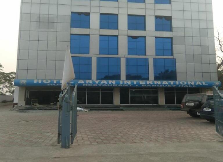 בית מלון כפרי Aryan International