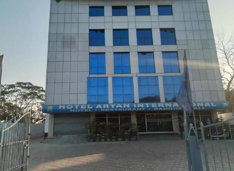 ホテル Aryan International