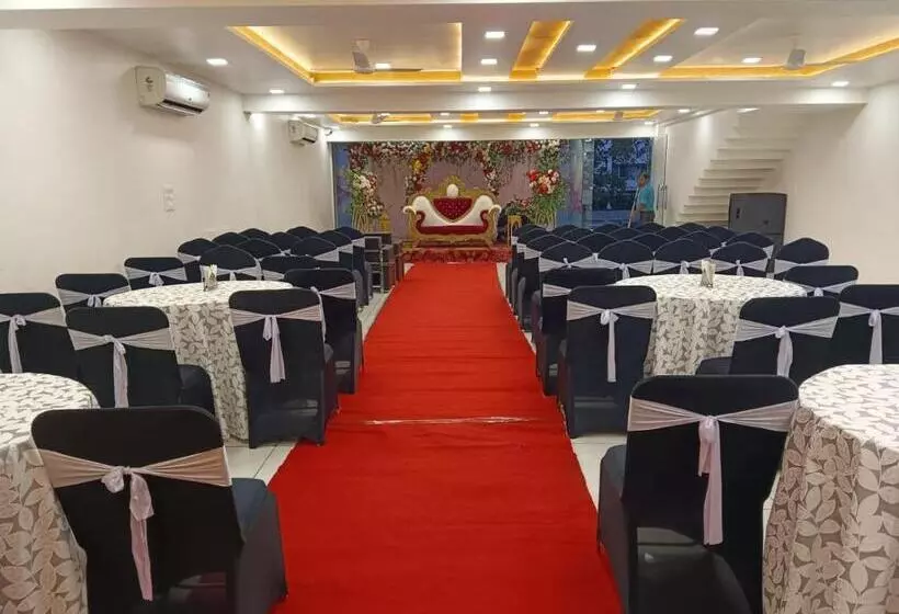 ホテル Siddhali Inn