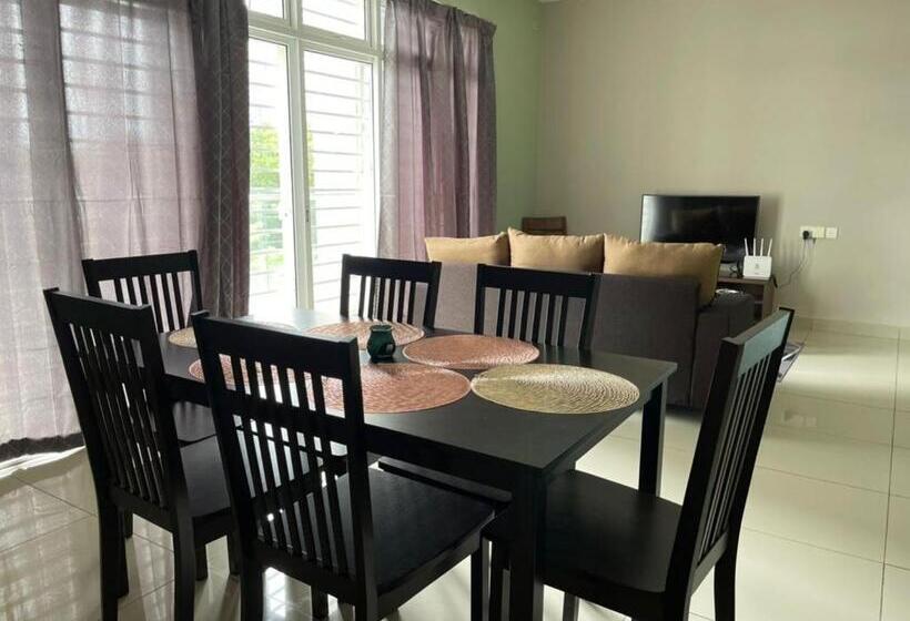 La 1 Homestay Putrajaya Dwiputra