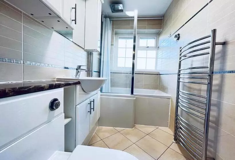 پانسیون Rooms In Stylish House