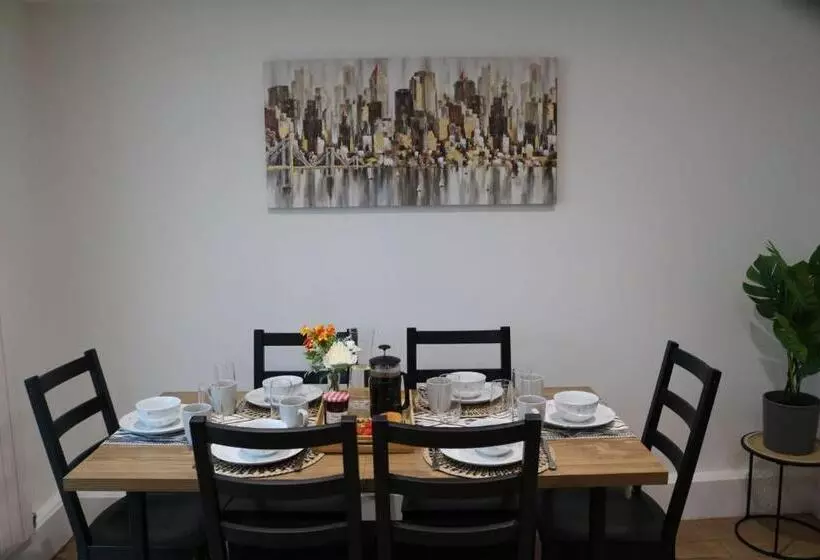 پانسیون Rooms In Stylish House