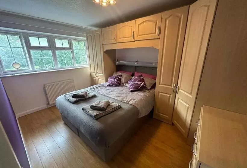 پانسیون Rooms In Stylish House