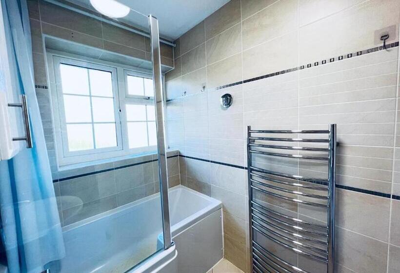 Pensione Rooms In Stylish House