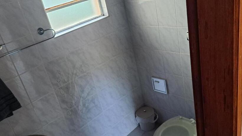 Pensionat Suíte Com Estacionamento Perto Do Centro