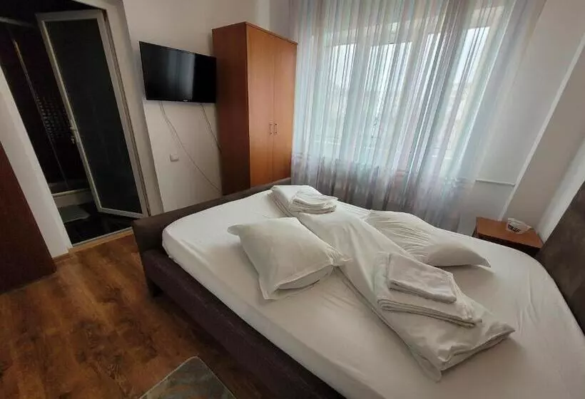 Pensiunea Trei Brazi