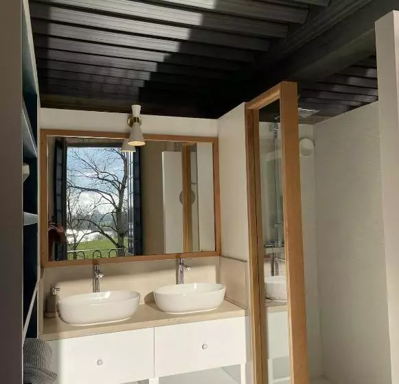 ベッドアンドブレックファースト Chambre Au Château De Meauce, Marguerite De Meauce