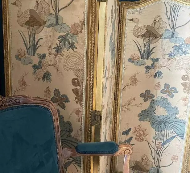 ベッドアンドブレックファースト Chambre Au Château De Meauce, Marguerite De Meauce