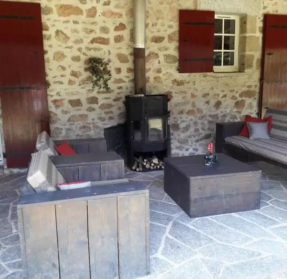 ベッドアンドブレックファースト Chambre D Hote Les Touilles