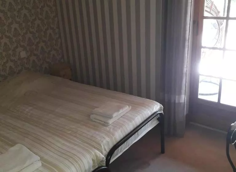 ベッドアンドブレックファースト Chambre D Hote Les Touilles