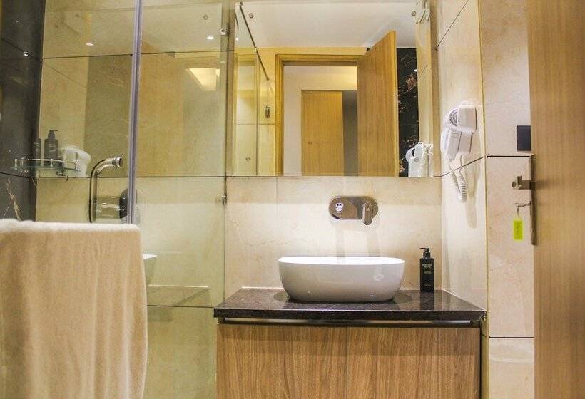 Otel Ahuja Residency Mayfield Garden