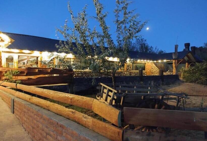 فندق Complejo Dinohuellas