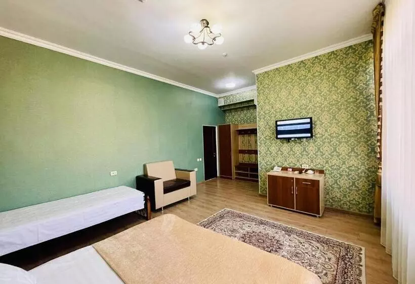 هتل Dostyk