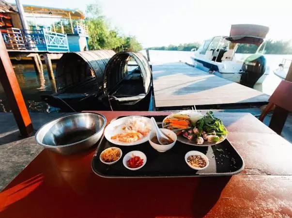 هتل Homestay 9 Sông