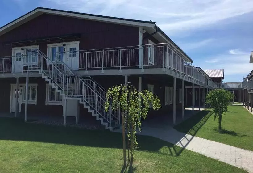 Land Inn Motel