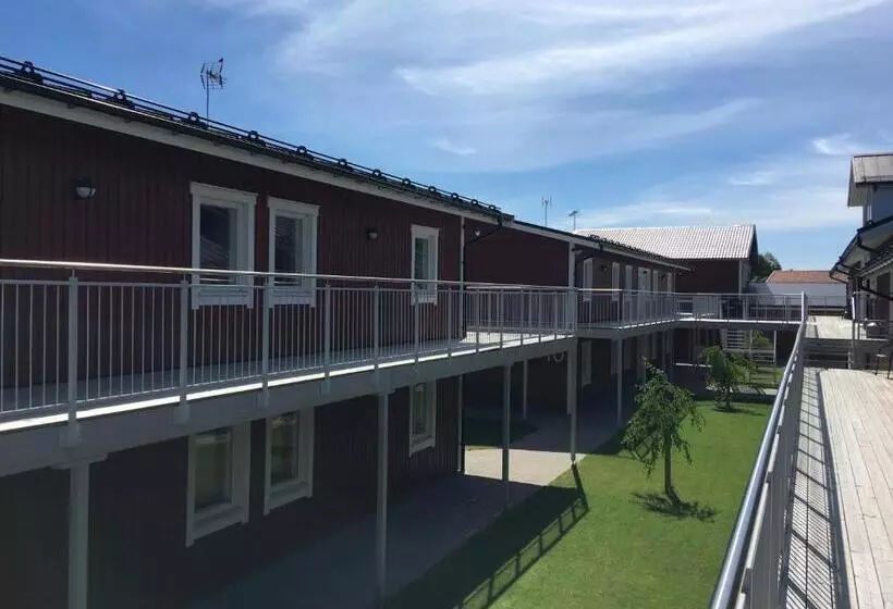 Land Inn Motel