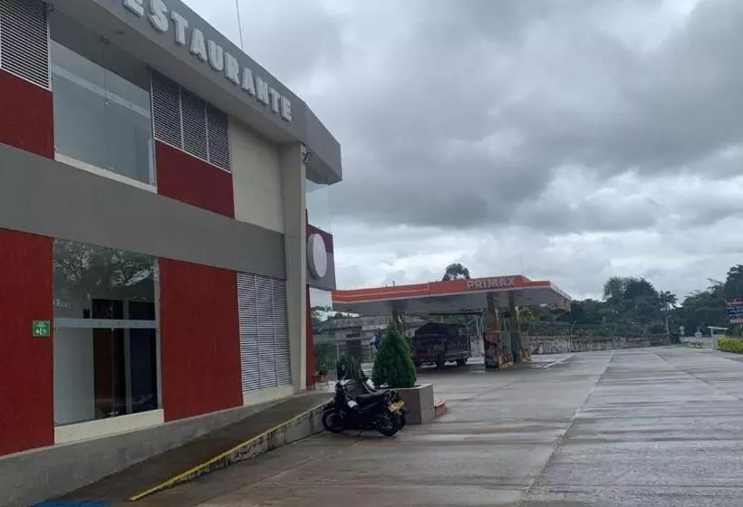 ペンション El Cacique Popayan